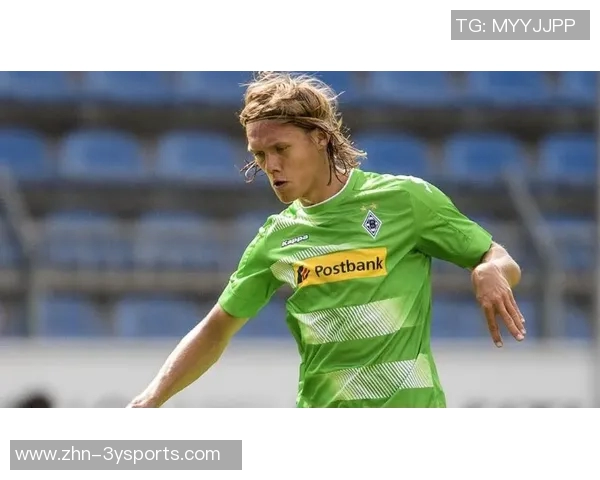 24岁范德芬边路狂飙如入无人之境展现中卫惊人速度与技术