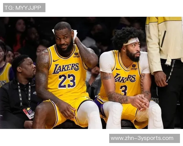 22-23赛季湖人队七名球员现身欧洲纳恩和加布里埃尔引人关注